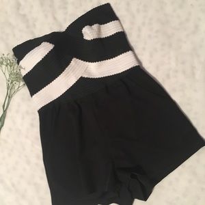 A’GACI Black and White Strapless Romper